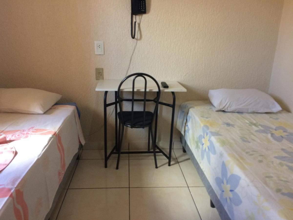 Rosa'S Hotel Толедо Екстериор снимка