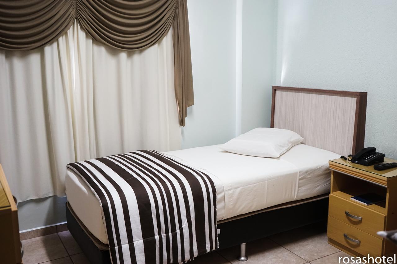 Rosa'S Hotel Толедо Екстериор снимка